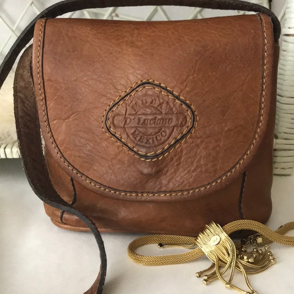 D’ Luciano Handbags - Luxurious nut brown leather crossover bag